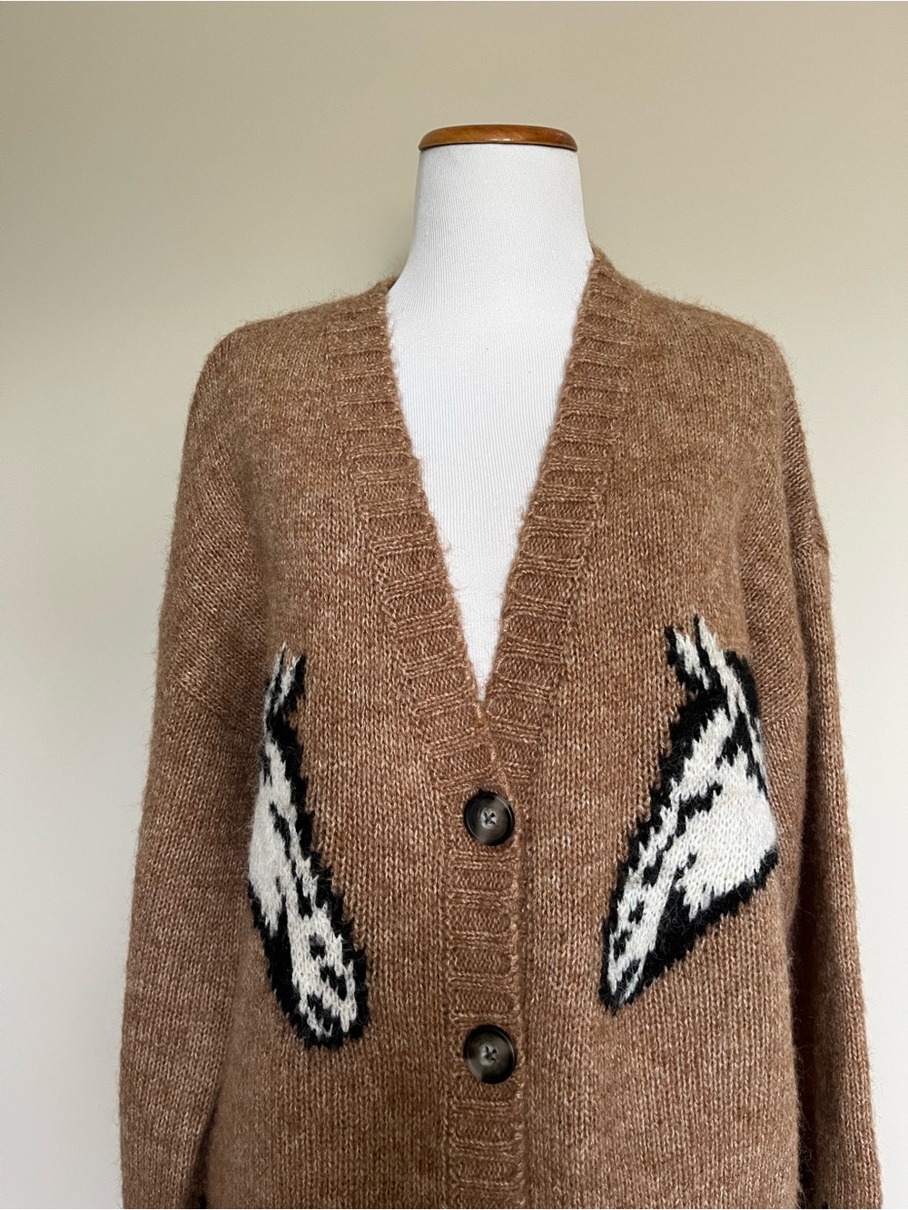 NWT Old Navy Brown Wool Blend Horse Graphic Cardigan Size Medium - Picture 2 of 11